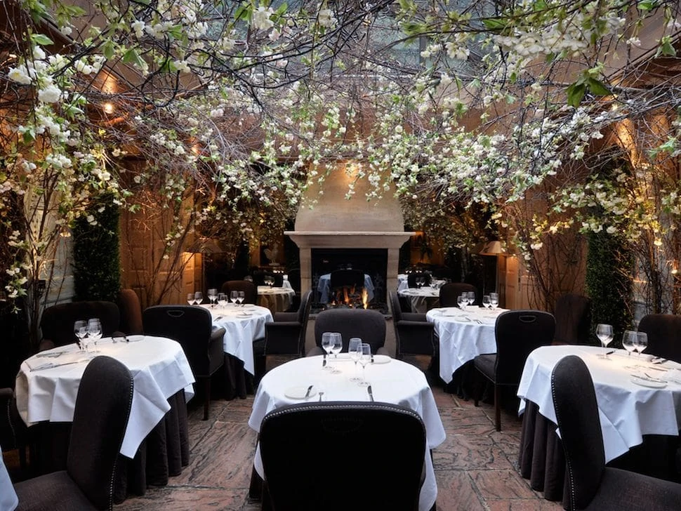 The Most Romantic London Restaurants To Book For Valentine'S Day Including Clos Maggiore, Sketch, Hutong, Hakkasan, Park Chinois, Quo Vadis