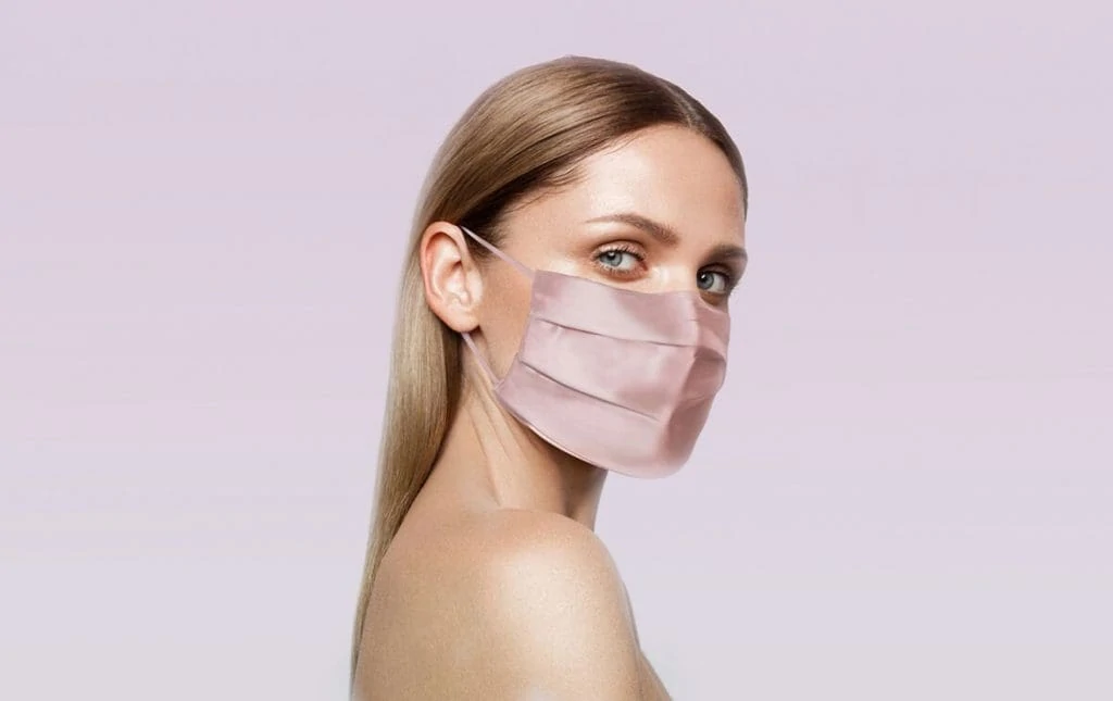 The Best Silk Face Masks For Sensitive Skin That Will Keep Maskne At Bay