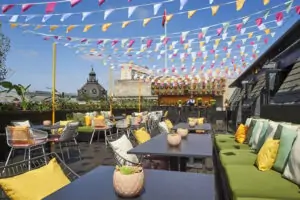 The Best Rooftop Bars In London For Drinks In The Sun
