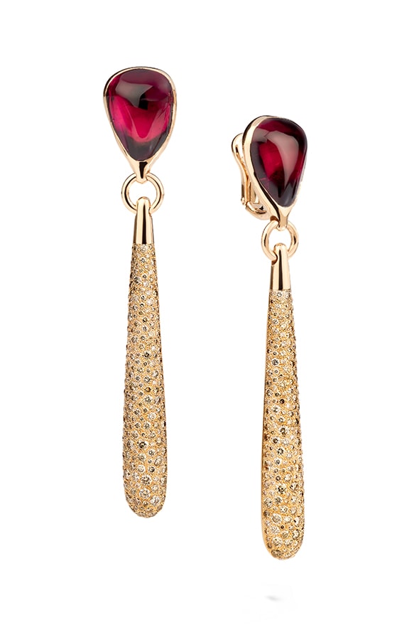 Golden Globes 2021: The stand-out jewellery on the virtual red carpet LA GIOIA DI POMELLATO Tango Earrings with Rubellite and Brown diamond
