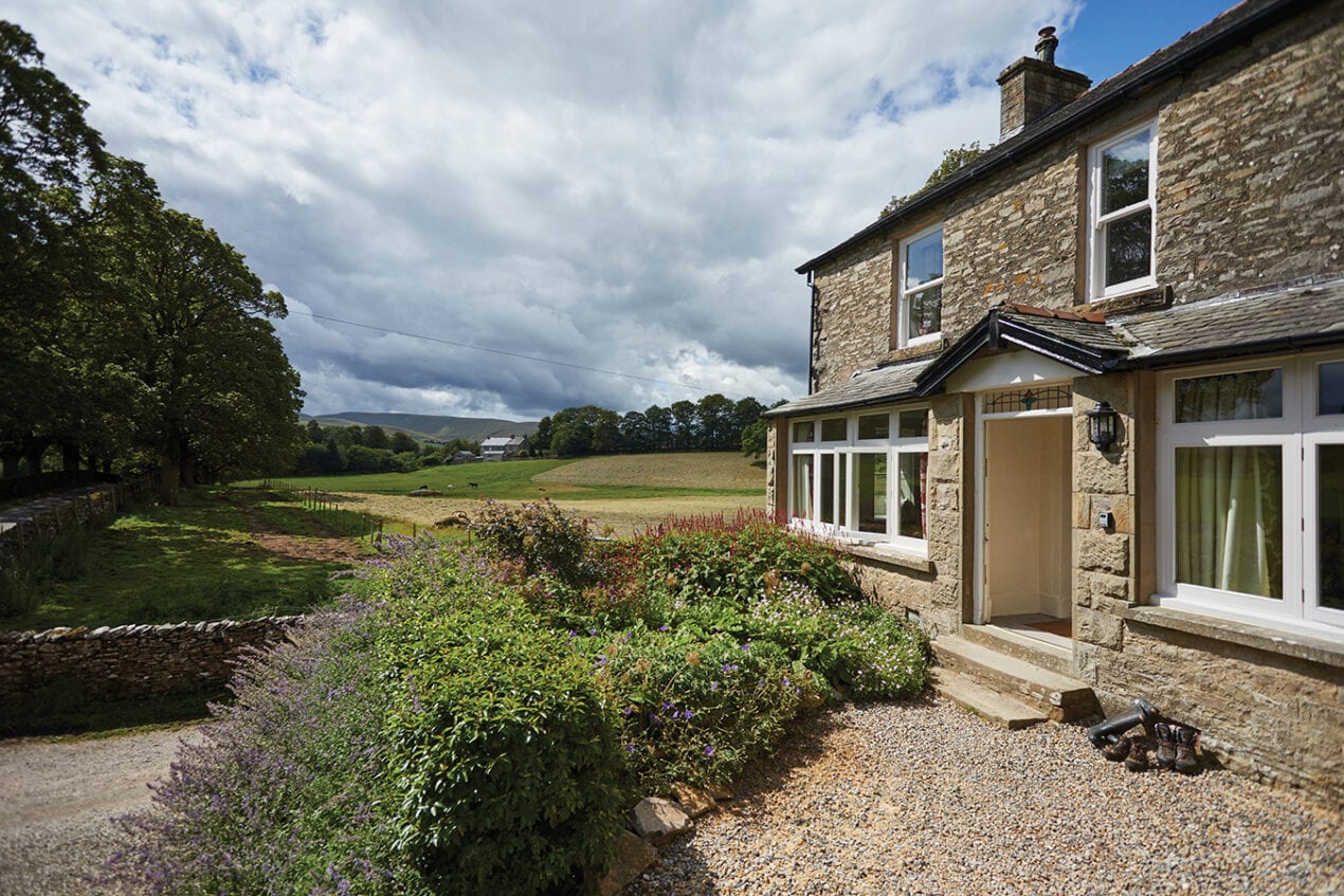 The Best Luxury Cottages For A Countryside Staycation – Uk