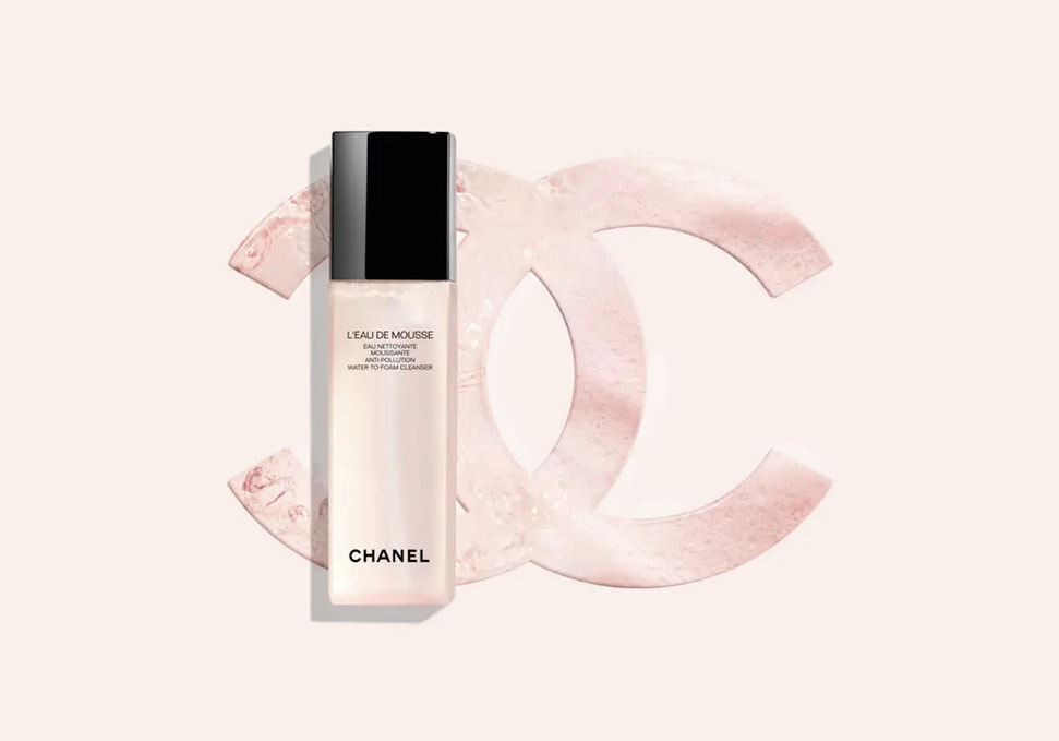Alex Steinherr reveals her favourite new skincare products for the winter season Chanel haute definition 1150x1058 1