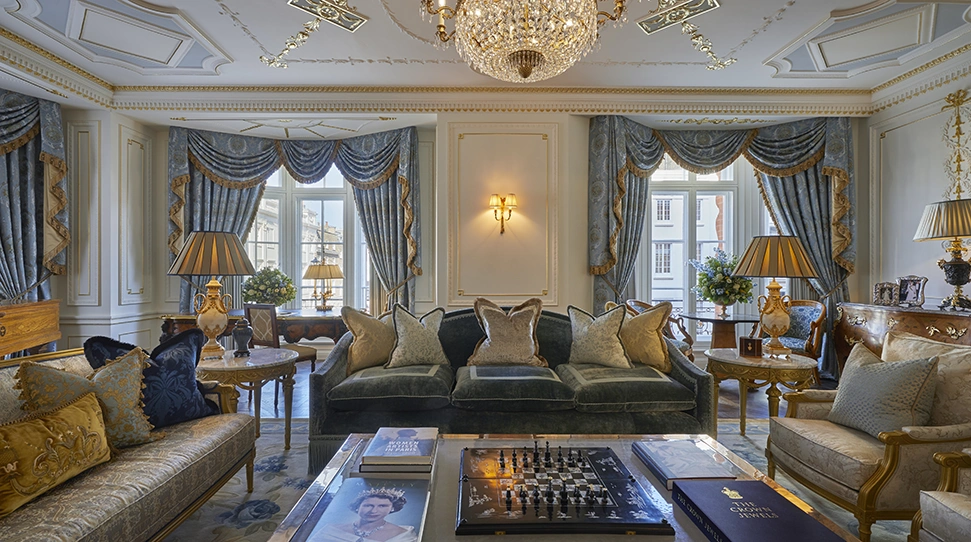 11 Magnificent Royal Hotel Suites In London Fit For A King