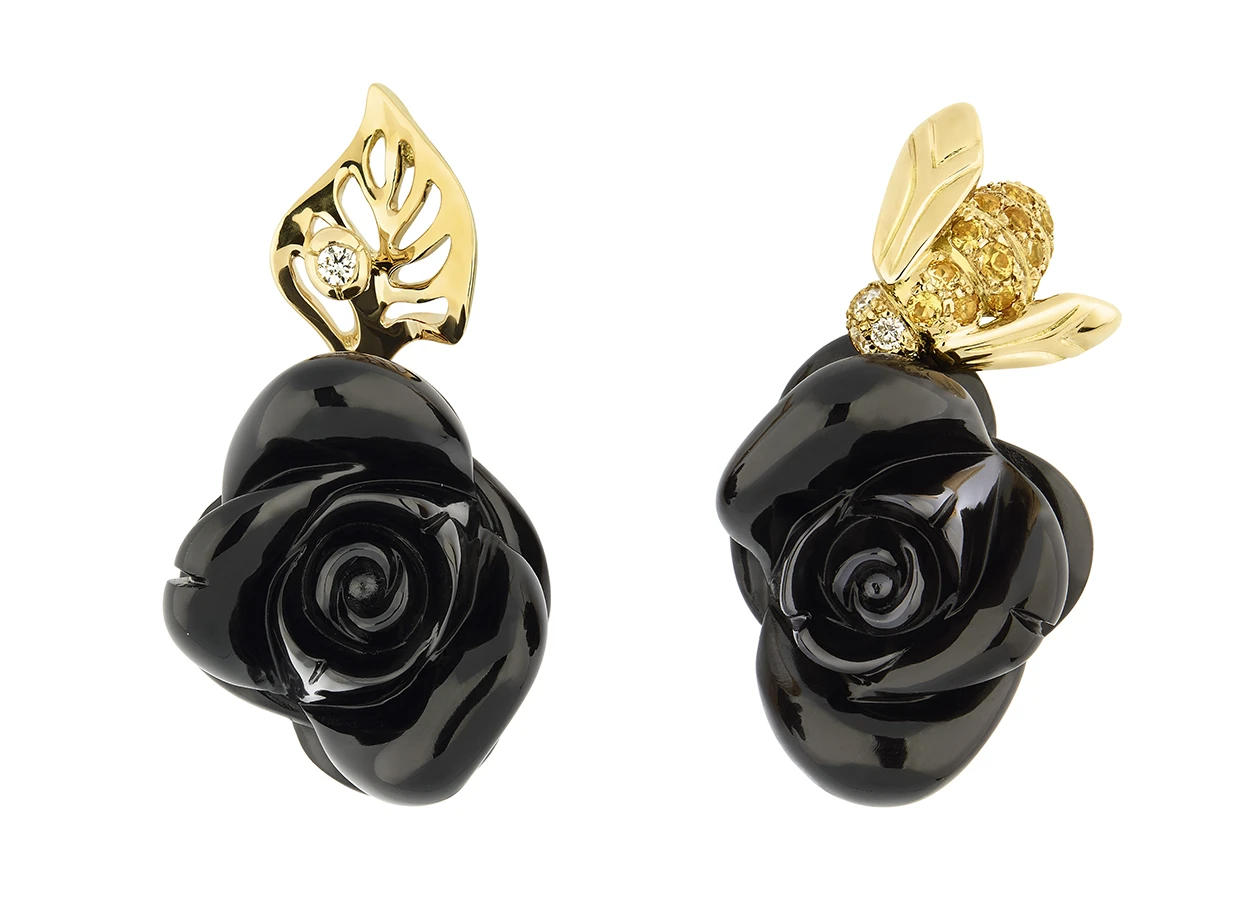 Gothic Jewellery: The Most Enchanting Gems For Halloween