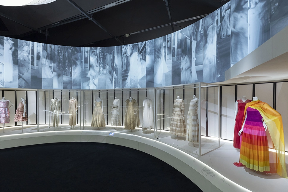 Gabrielle Chanel Exhibition Review Blockbuster V&Amp;A Show