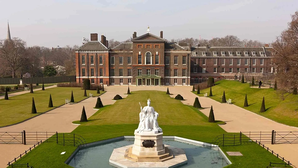 A Look At The Most Magnificent Royal Residences In London That You Can Visit