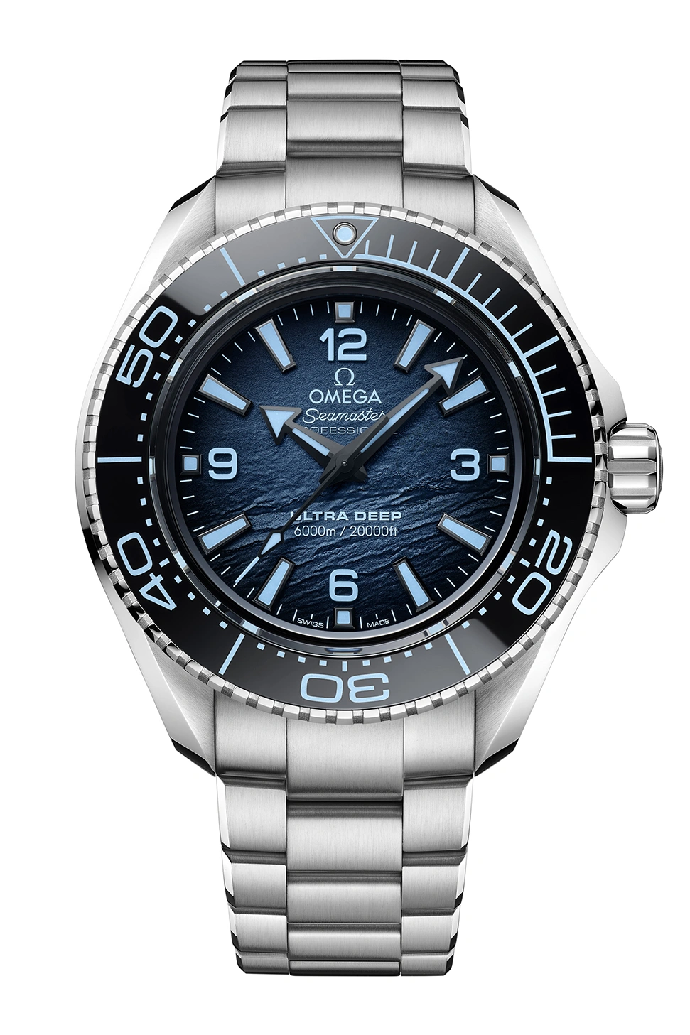Dive Into The 10 Best Luxury Blue Watches For Women