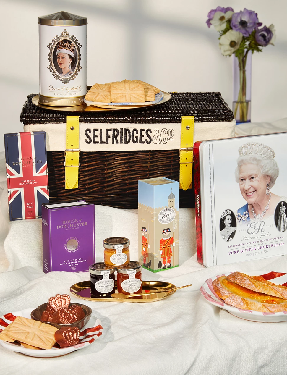 7 Of The Most Decadent Platinum Jubilee Hampers To Toast Her Majesty In Style