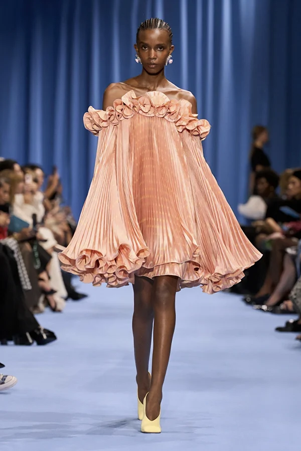 Peach Fuzz Fashion Buys: Pantone Colour Of The Year 2024