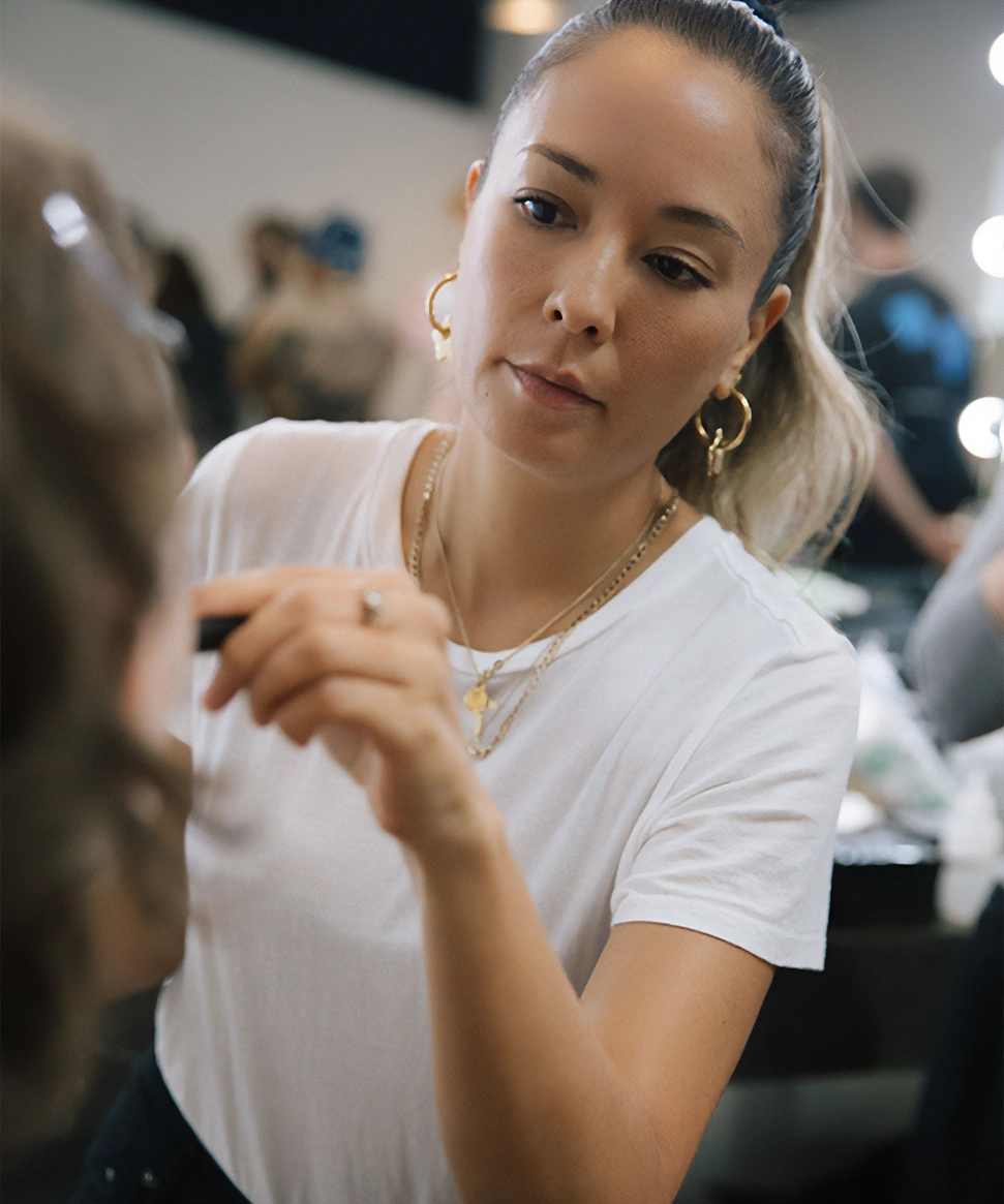 How to achieve the glossy skin seen at LFW via Natura Bisse